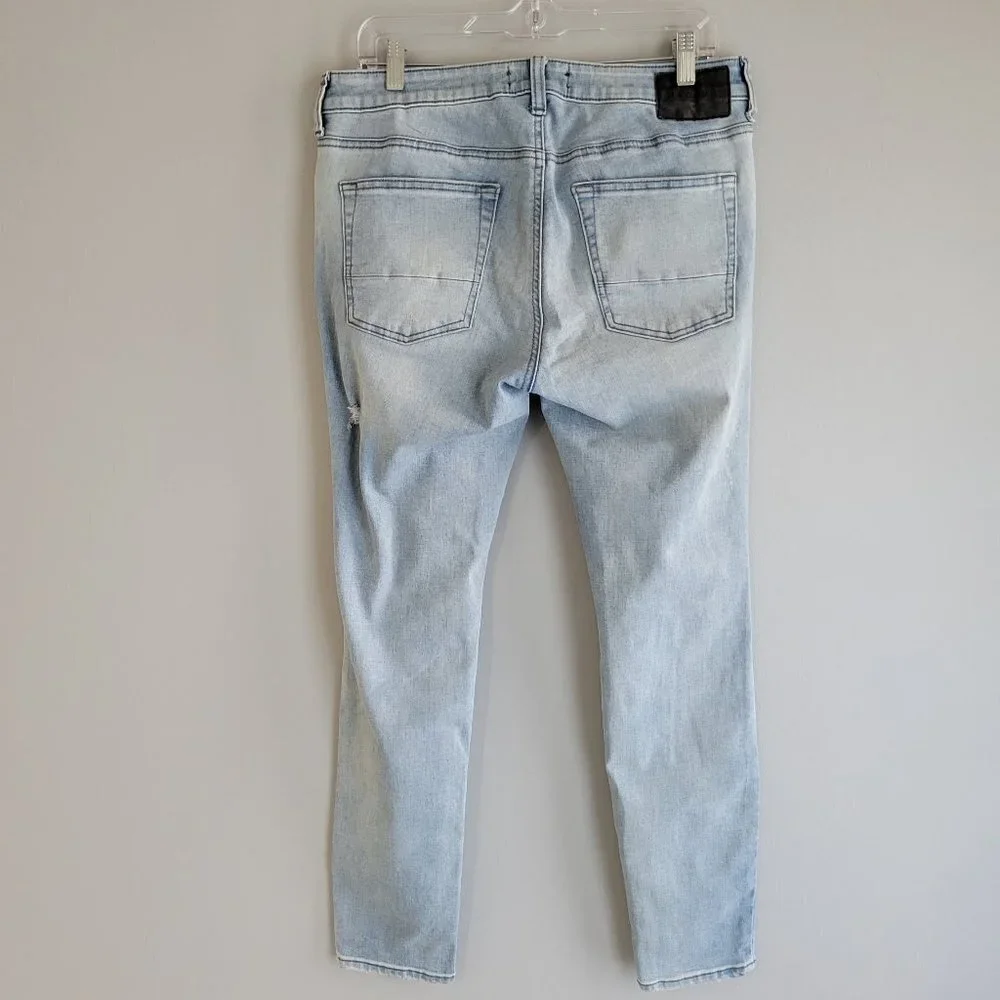 4 Jean Bundle: Size 32 x30, Three PacSun Pants, One by American Eagle